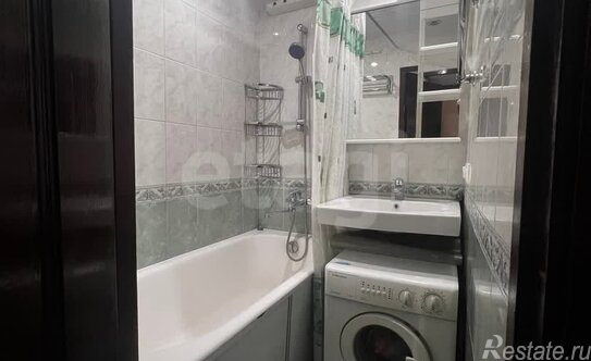 Продажа 2-комн квартиры на вторичном рынке ул Бирюлёвская,  д. 21,  к. 3