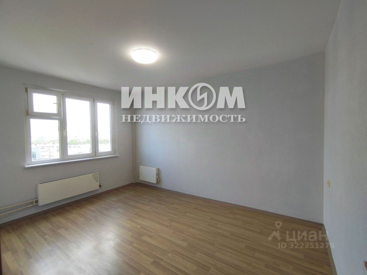 Продажа 3-комн квартиры на вторичном рынке Полярная улица, 32К3