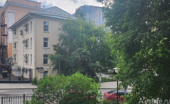 Продажа 1-комн квартиры на вторичном рынке пер Лесной 2-й,  д. 10