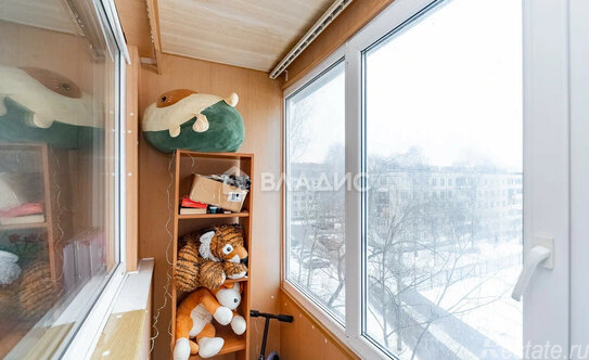 Продажа 3-комн квартиры на вторичном рынке улица Добровольцев,  д. 18