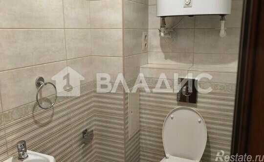 Продажа 2-комн квартиры на вторичном рынке б-р Александра Грина