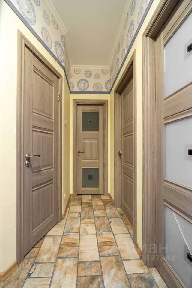 Продажа 2-комн квартиры на вторичном рынке 1-я Дубровская улица, 8/12