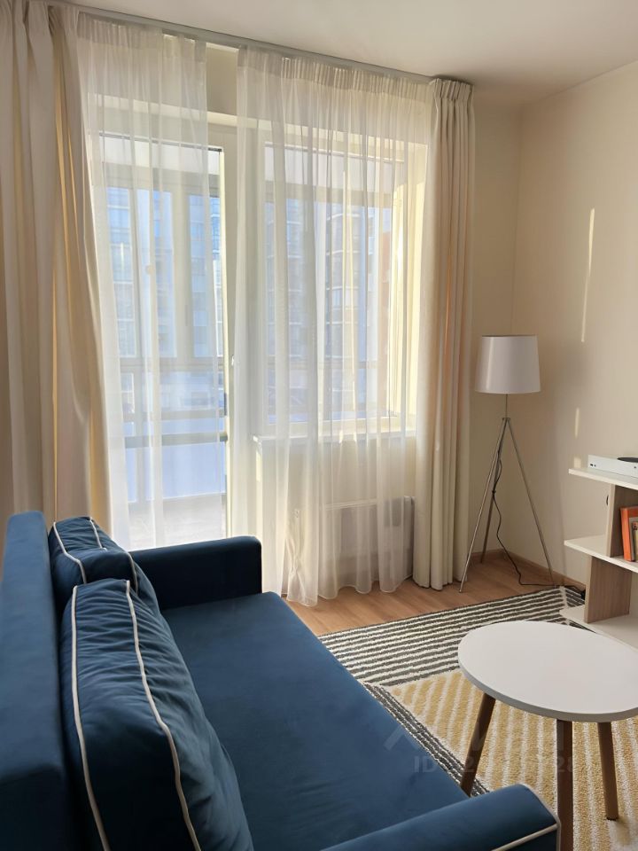 Продажа 2-комн квартиры на вторичном рынке Аптекарский проспект, 18