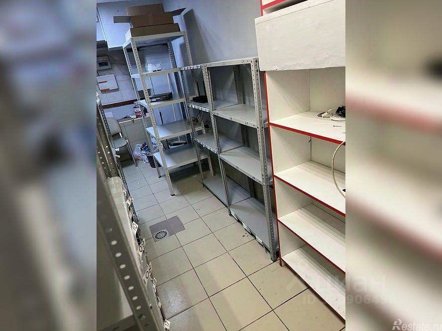 Продажа торгового помещения Кузнецова пр-кт,  д. 23 к1