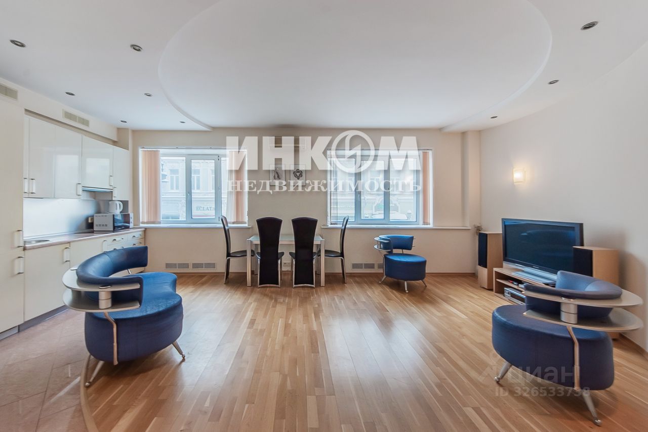 Продажа 2-комн квартиры на вторичном рынке улица Петровка, 24С2
