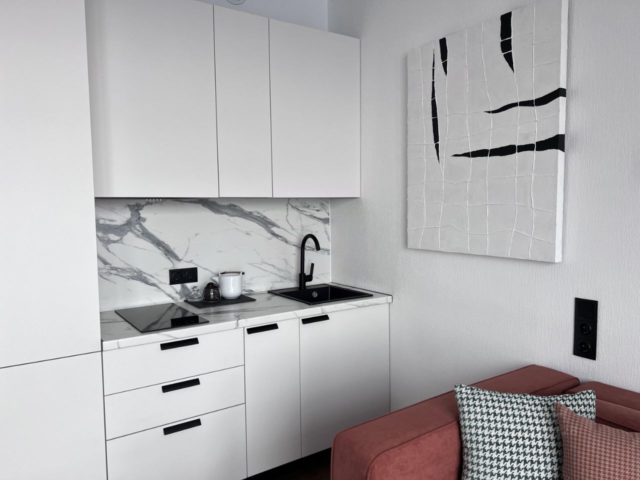 Продажа студии Окружной проезд, 10Б