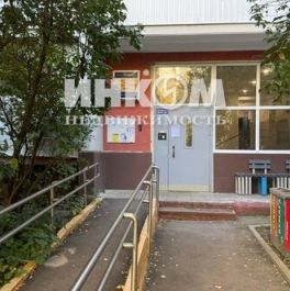 Продажа 2-комн квартиры на вторичном рынке Саянская улица,  д. 10