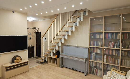 Продажа 3-комн квартиры на вторичном рынке ул Асафьева,  д. 5,  к. 1