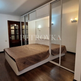 Продажа 2-комн квартиры на вторичном рынке улица Пырьева,  д. 26 к1