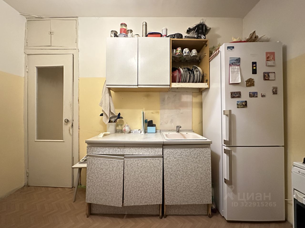 Продажа 2-комн квартиры на вторичном рынке Петергоф, улица Юты Бондаровской, 19к2