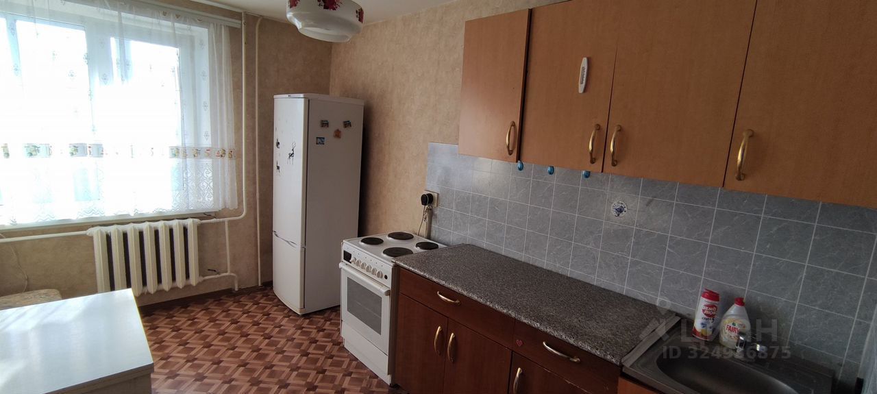 Продажа 1-комн квартиры на вторичном рынке Лобня, улица Ленина,  д. 7к2