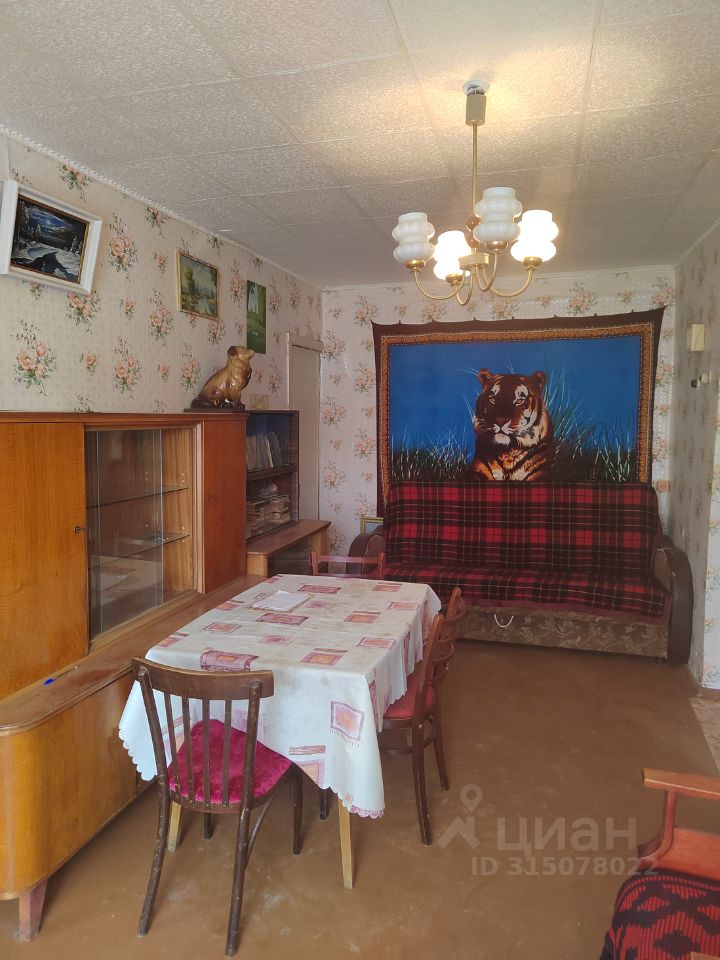 Продажа 2-комн квартиры на вторичном рынке д. Тарасково, улица Комсомольская, 27