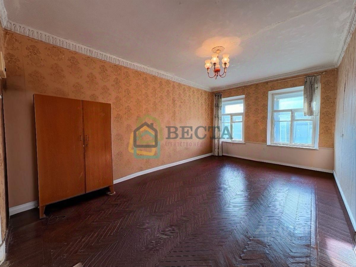 Продажа 3-комн квартиры на вторичном рынке Курляндская улица, 20