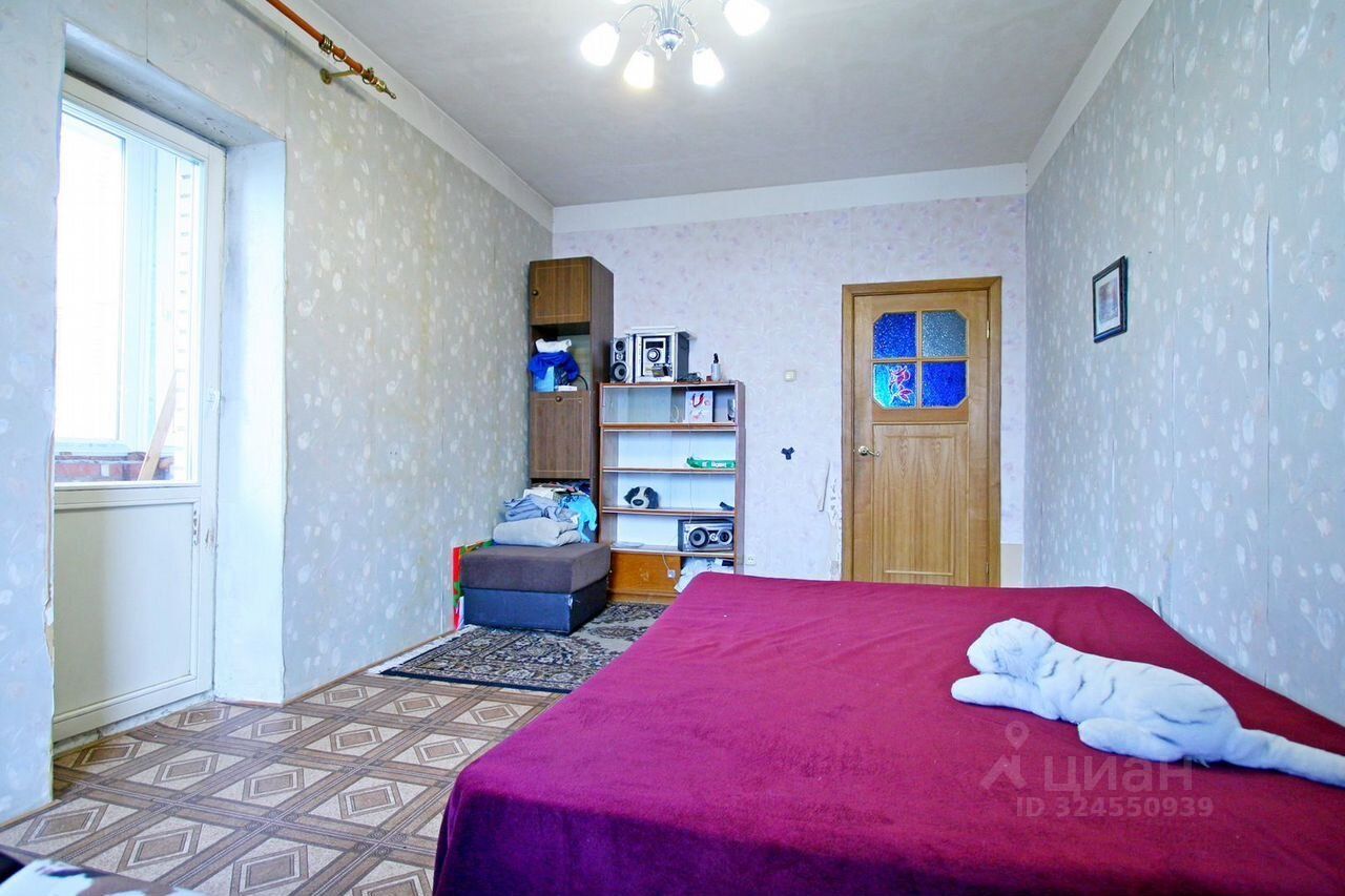 Продажа 3-комн квартиры на вторичном рынке Коломяжский проспект, 20