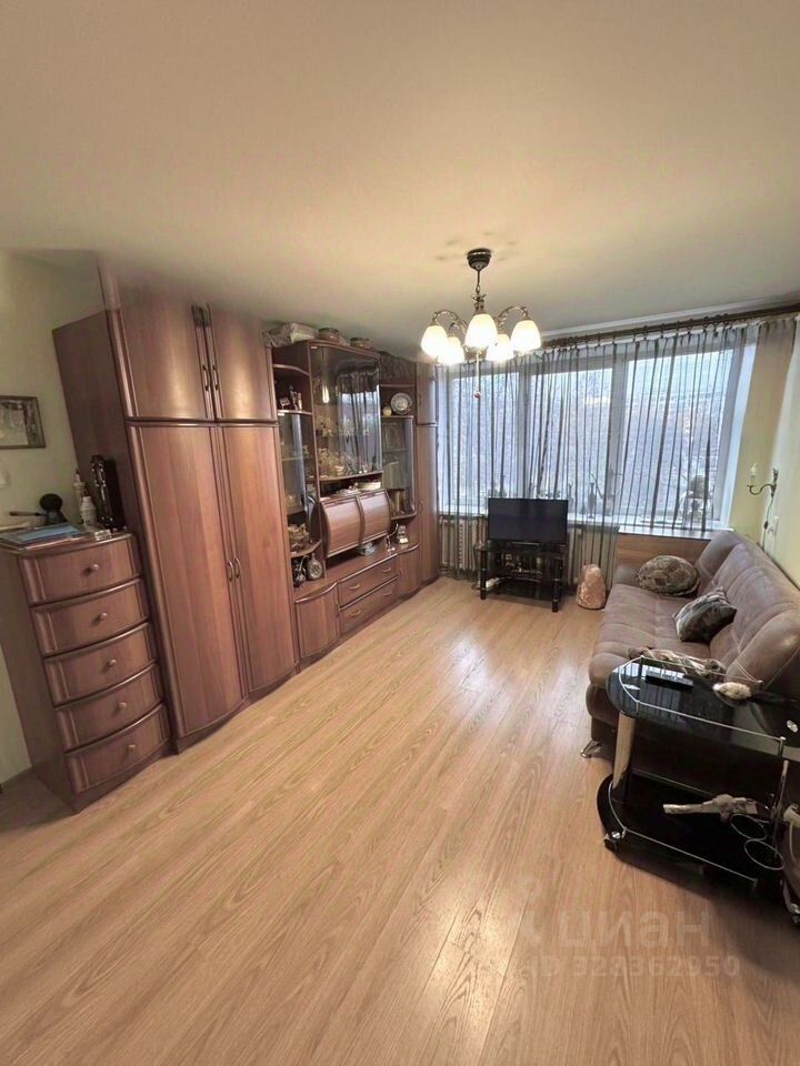 Продажа 3-комн квартиры на вторичном рынке улица Подвойского, 33к1