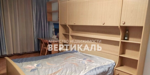 3-комн квартира улица Ивана Бабушкина,  д. 9