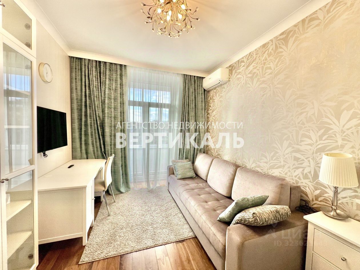 Аренда 3-комн квартиры на вторичном рынке Комсомольский проспект, 45