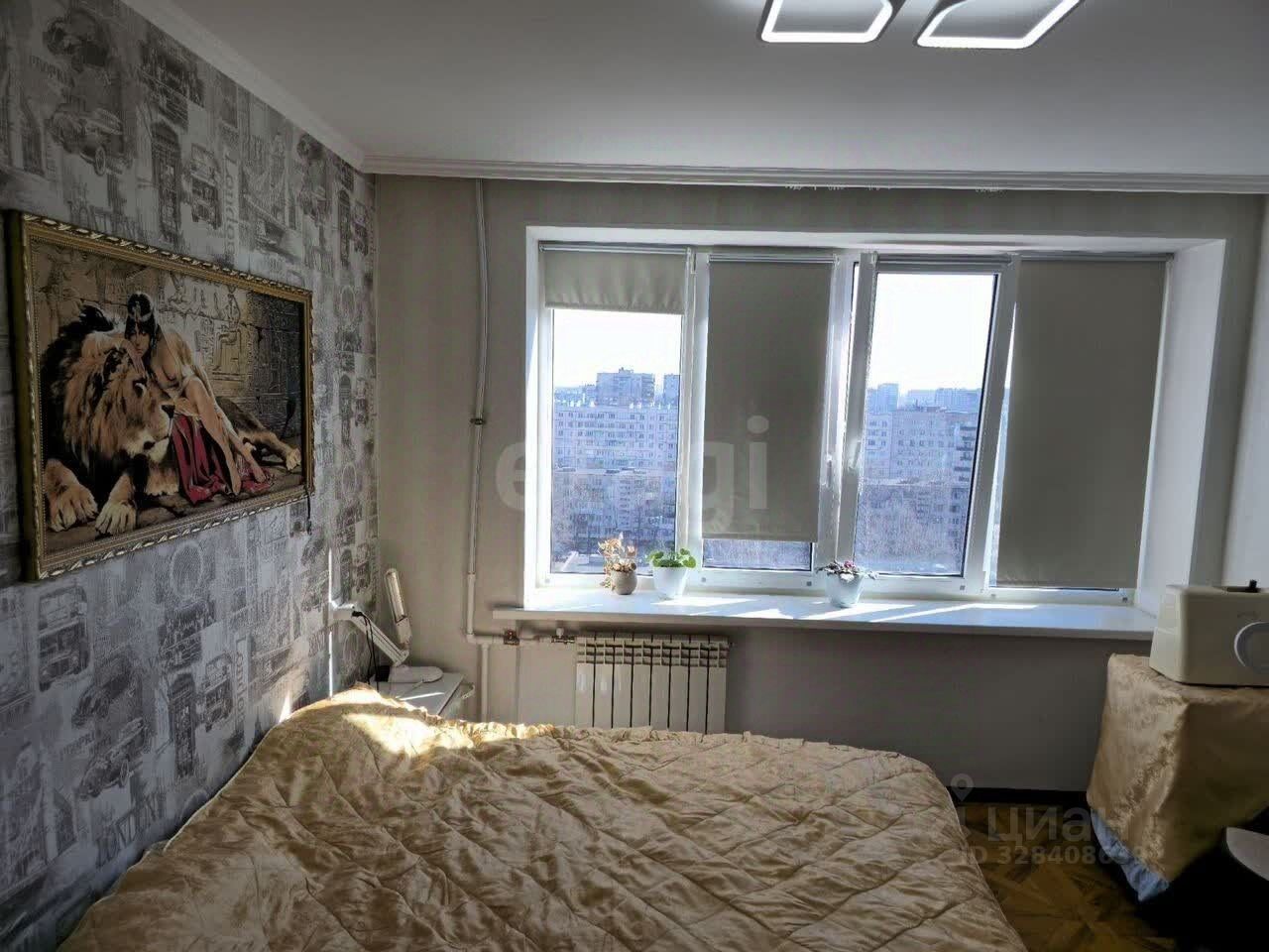 Продажа 2-комн квартиры на вторичном рынке улица Замшина, 52К2
