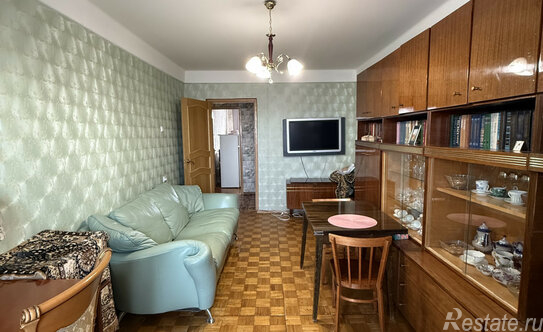 Продажа 2-комн квартиры на вторичном рынке ул Пловдивская,  д. 3,  к. 2