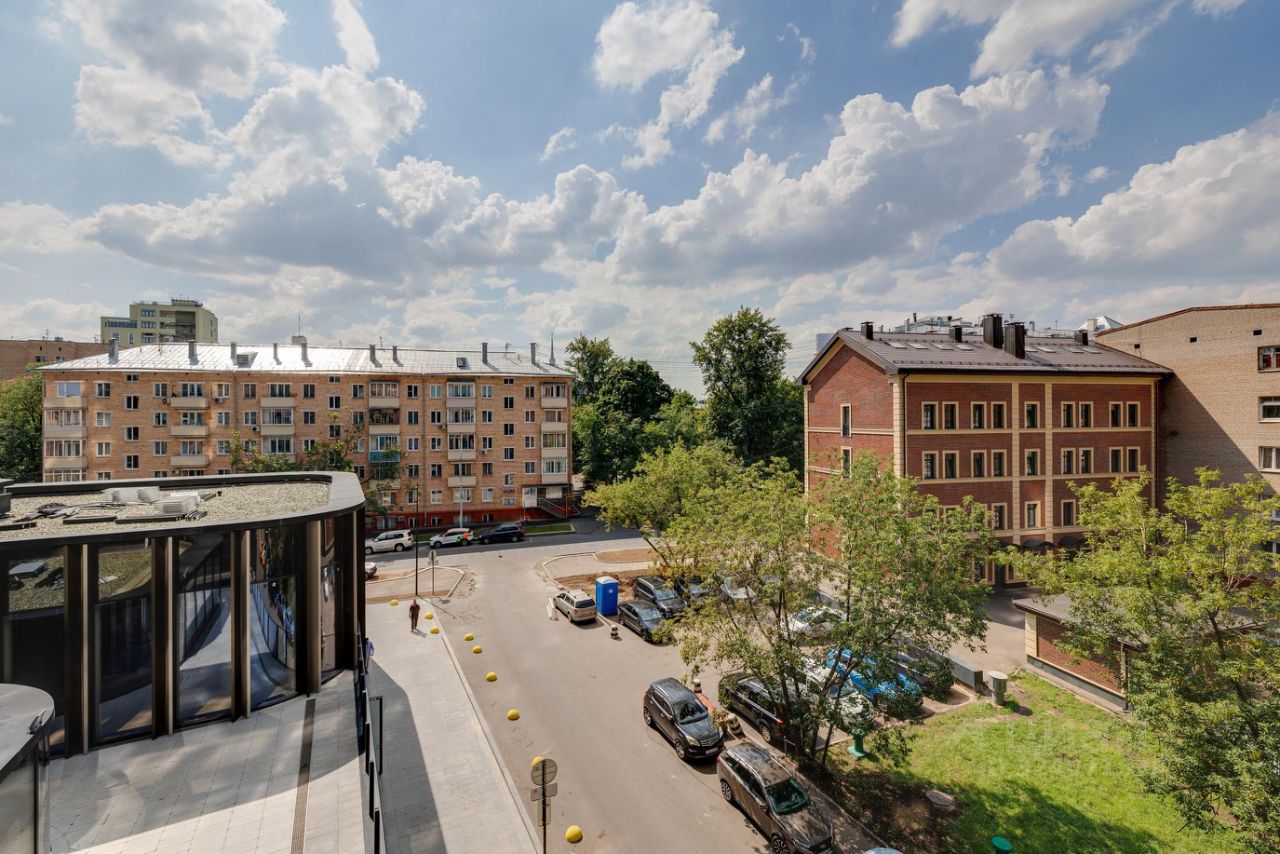 Продажа 3-комн квартиры на вторичном рынке Дружинниковская улица, 15