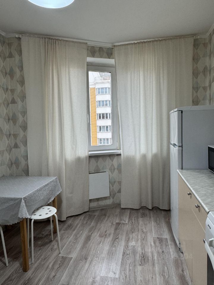 Аренда 1-комн квартиры на вторичном рынке Железнодорожный мкр, Балашиха, улица Андрея Белого,  д. 4