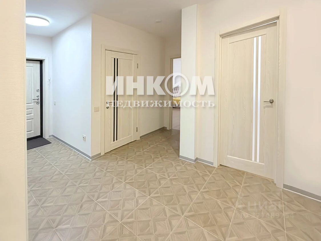 Продажа 2-комн квартиры на вторичном рынке Одинцово, улица Сколковская, 7А