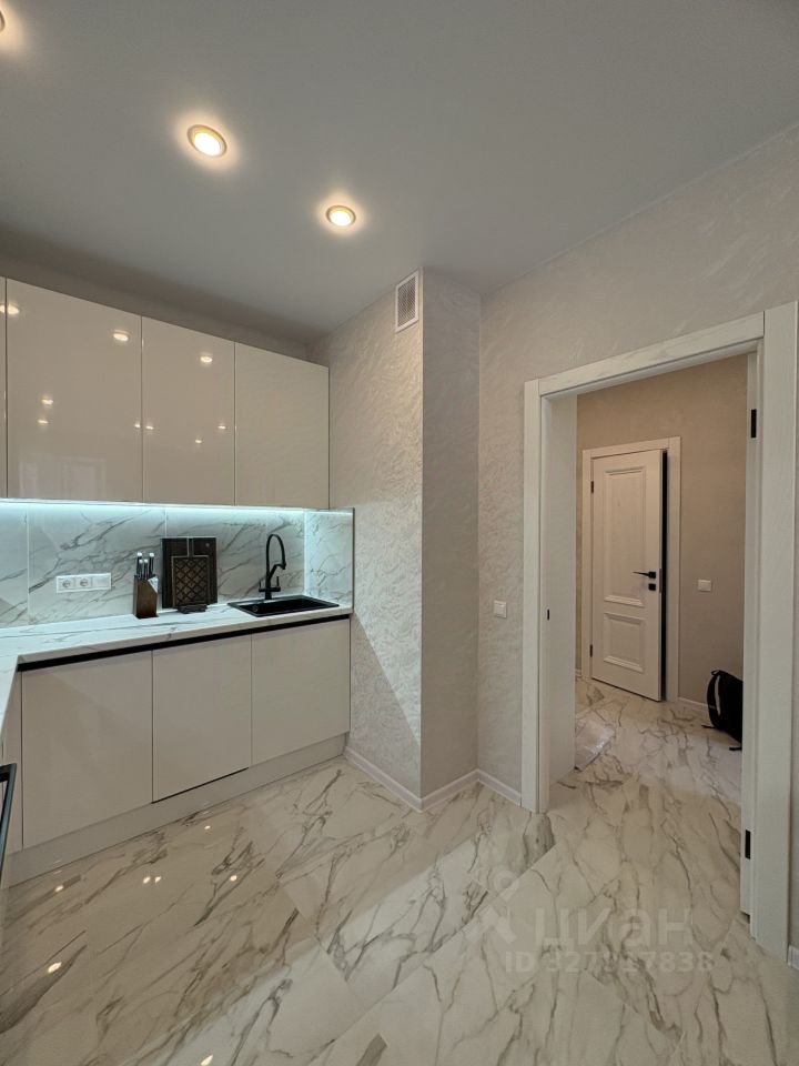 Продажа 1-комн квартиры на вторичном рынке Мирный пгт, улица Академика Северина, 9/2