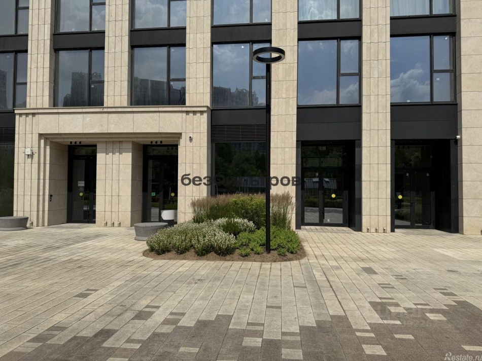 Аренда торгового помещения проспект Генерала Дорохова,  д. вл1 к2