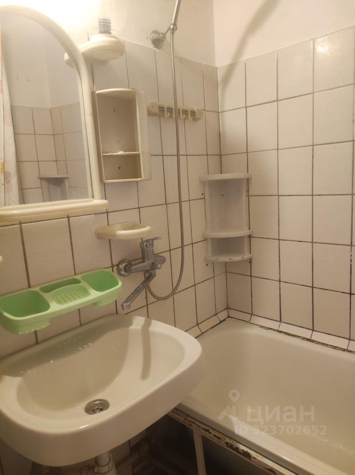 Продажа 1-комн квартиры на вторичном рынке Королев, проспект Космонавтов, 11