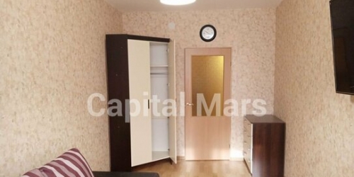 2-комн квартира улица Адмирала Лазарева,  д. 63