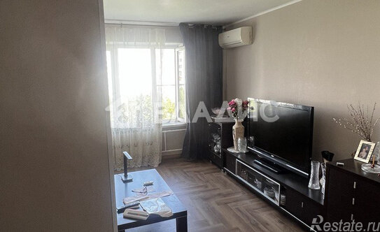 Продажа 3-комн квартиры на вторичном рынке Елецкая улица,  д. 23