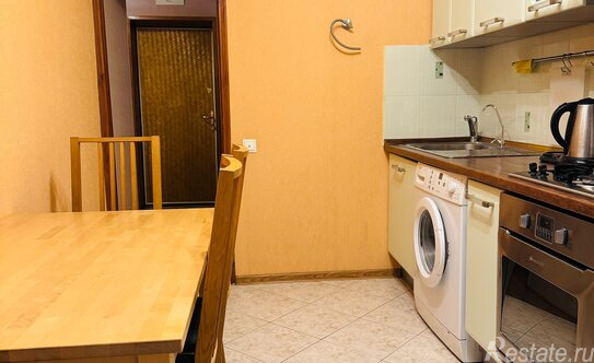 Продажа 1-комн квартиры на вторичном рынке переулок Обуха,  д. 4