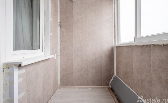 Продажа 3-комн квартиры на вторичном рынке 14-я линия,  д. 93 литБ