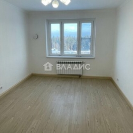 Продажа 3-комн квартиры на вторичном рынке Кварцевая ул,  д. 4 к1