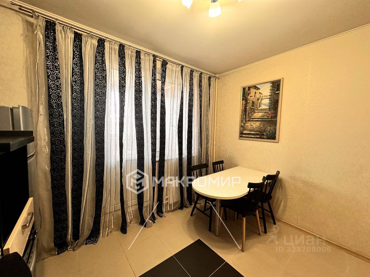 Аренда 1-комн квартиры на вторичном рынке Химки, Молодежная улица, 50