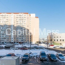 Аренда 3-комн квартиры на вторичном рынке ул Дмитриевского,  д. 11