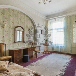 Продажа 2-комн квартиры на вторичном рынке ул Колокольная,  д. 11