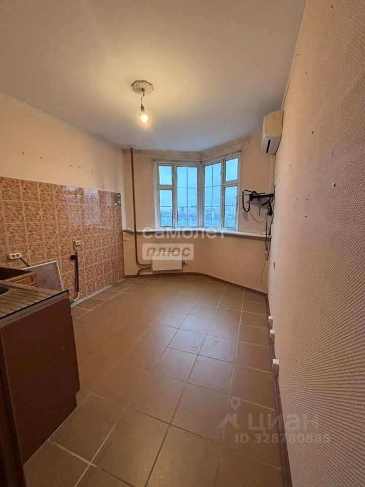 Продажа 2-комн квартиры на вторичном рынке улица Цюрупы, 22К1