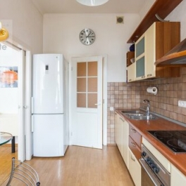 Аренда 3-комн квартиры на вторичном рынке Смоленский 1-й пер,  д. 22/10