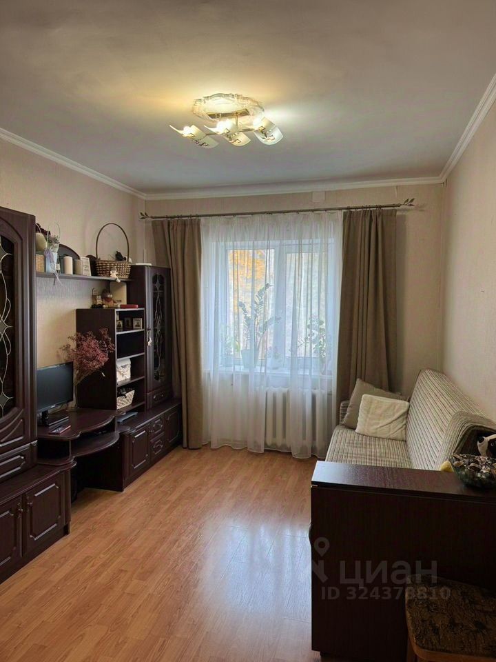 Продажа 2-комн квартиры на вторичном рынке Рябово городской поселок, улица Школьная, 8