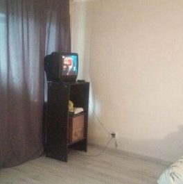 Продажа 2-комн квартиры на вторичном рынке Песочный п, Белоостровское ш,  д. 1