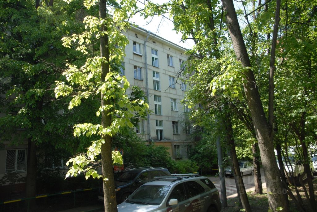 Продажа 1-комн квартиры на вторичном рынке Гвардейская улица, 9К1