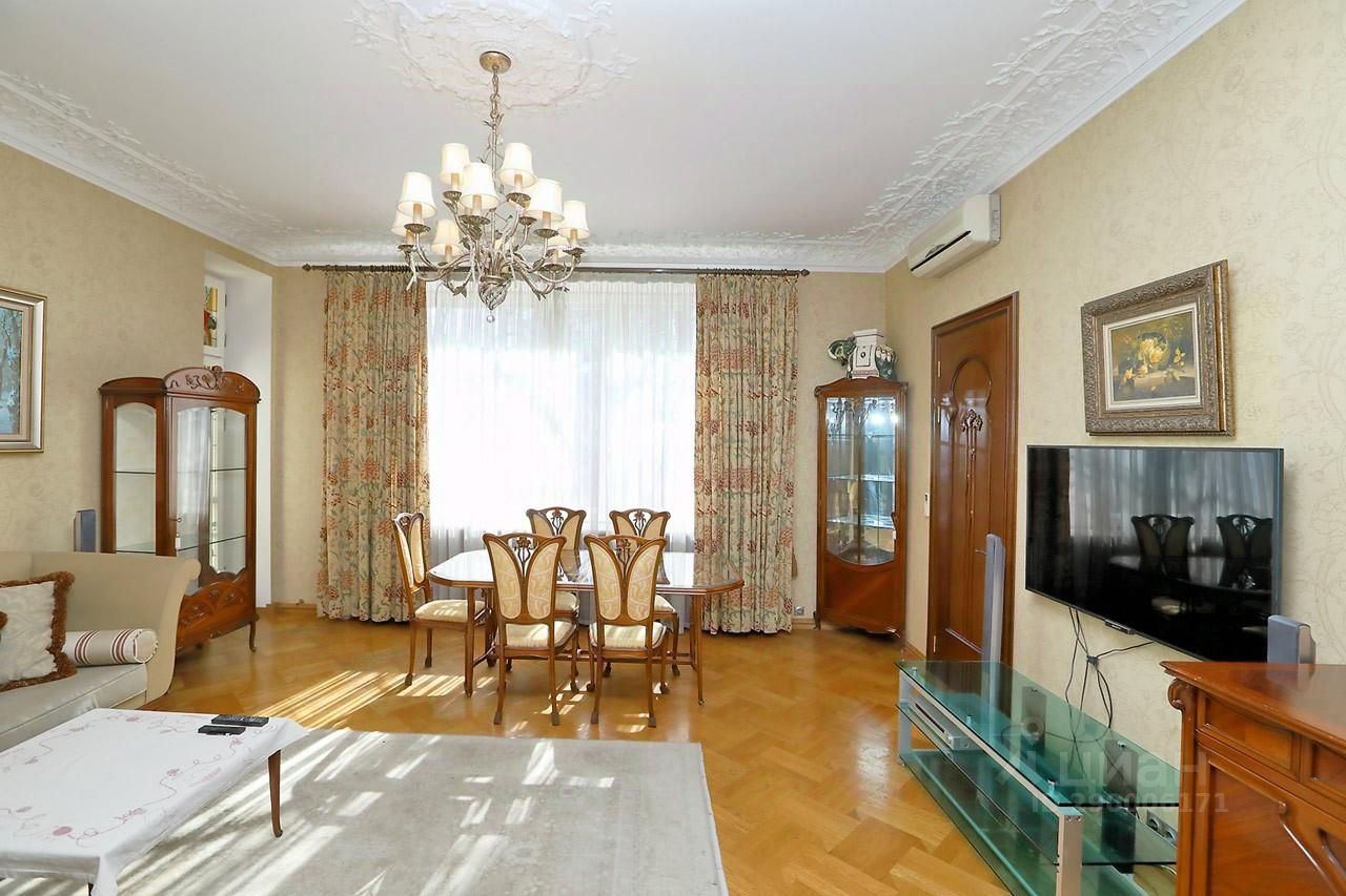 Аренда 3-комн квартиры на вторичном рынке улица Спиридоновка, 15