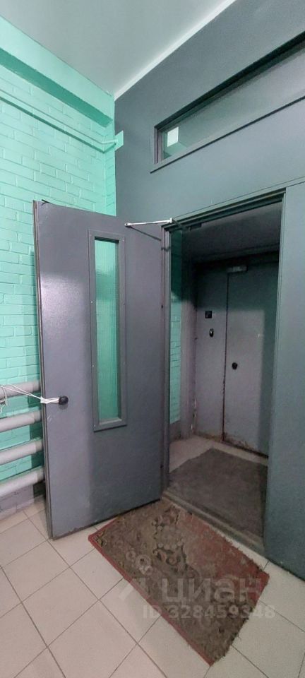 Продажа 2-комн квартиры на вторичном рынке Будапештская улица, 38К3