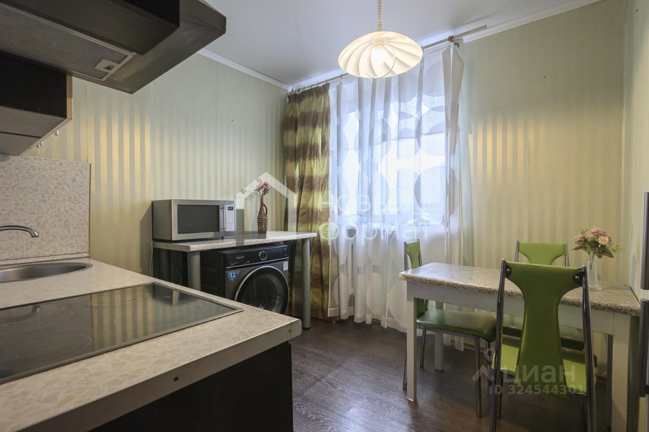 Продажа 2-комн квартиры на вторичном рынке Щелково-3 мкр, улица Гагарина,  д. 14