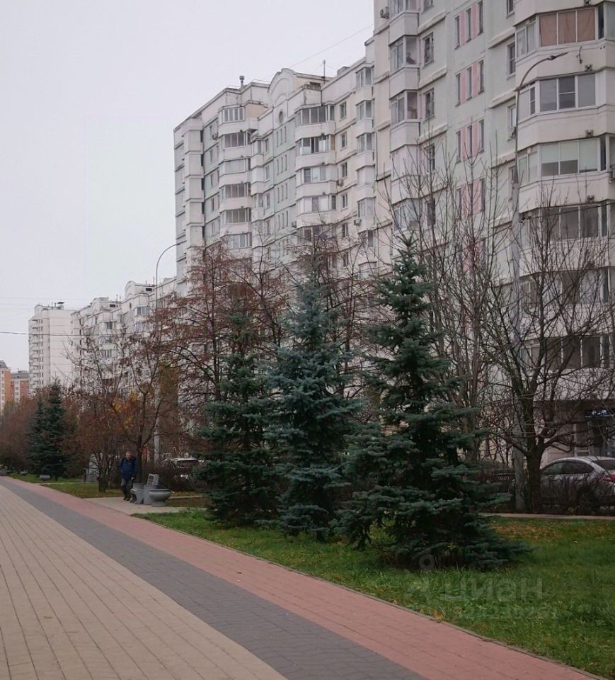 Продажа 3-комн квартиры на вторичном рынке улица Марьинский Парк, 17К2