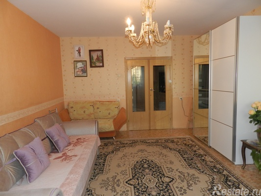 Продажа 4-комн квартиры на вторичном рынке Академика Семёнова ул,  д. 3