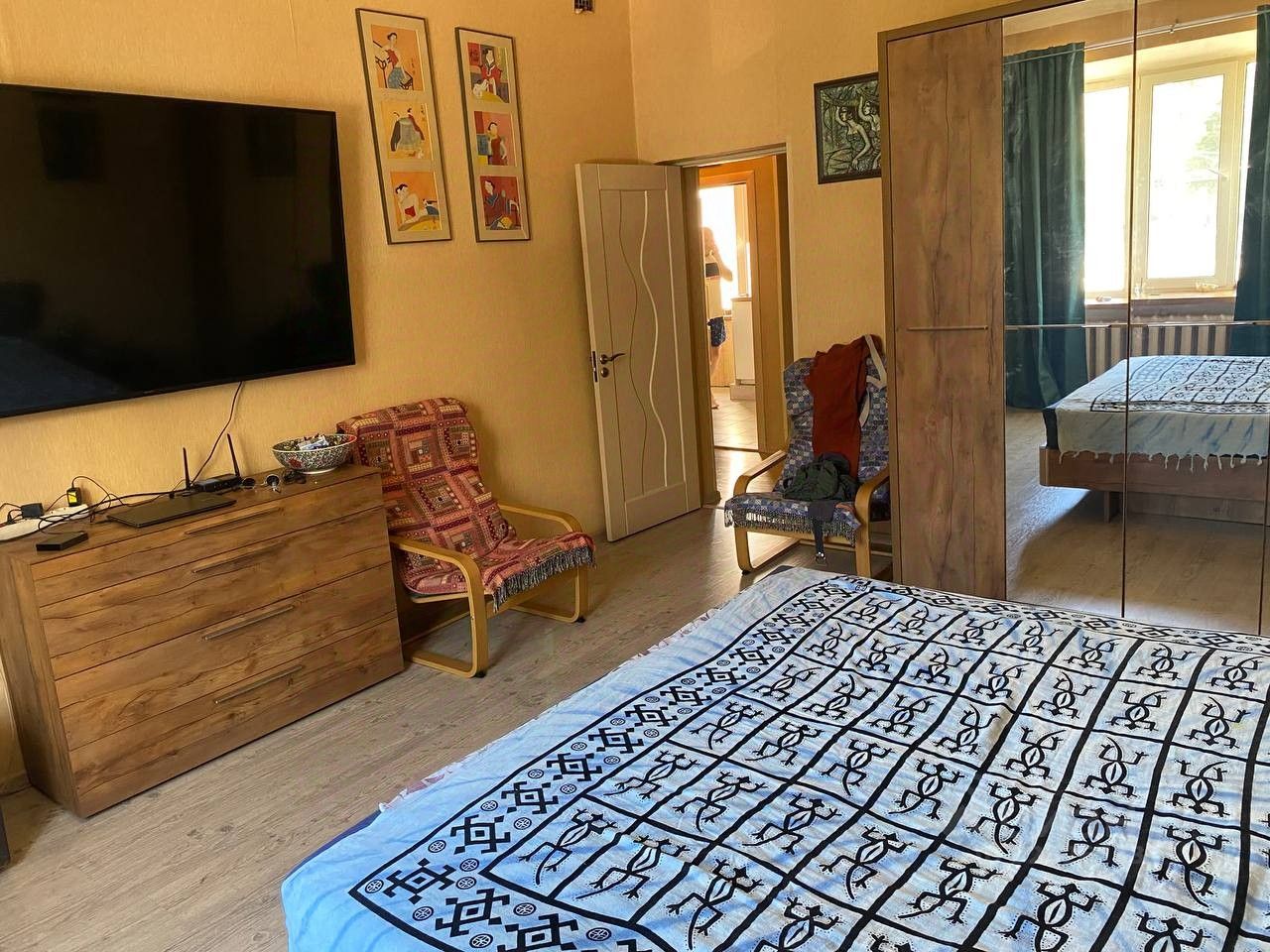 Продажа 3-комн квартиры на вторичном рынке Новорязанская улица, 31/7С6