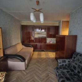 Продажа 2-комн квартиры на вторичном рынке улица Космонавта Волкова,  д. 33