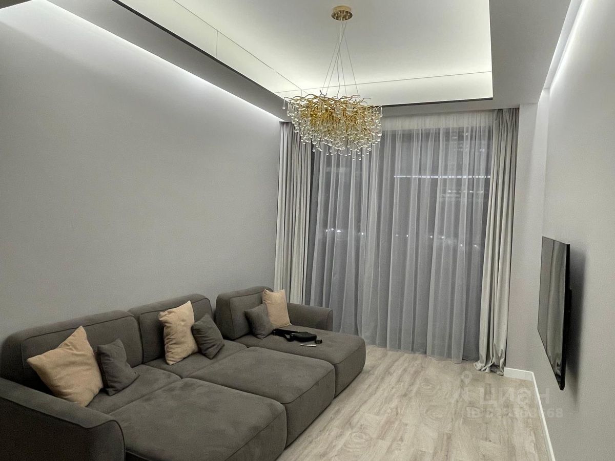 Аренда 2-комн квартиры на вторичном рынке 1-й Красногвардейский проезд, 22с2